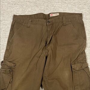 Wrangler Men's Olive Cargo Pants